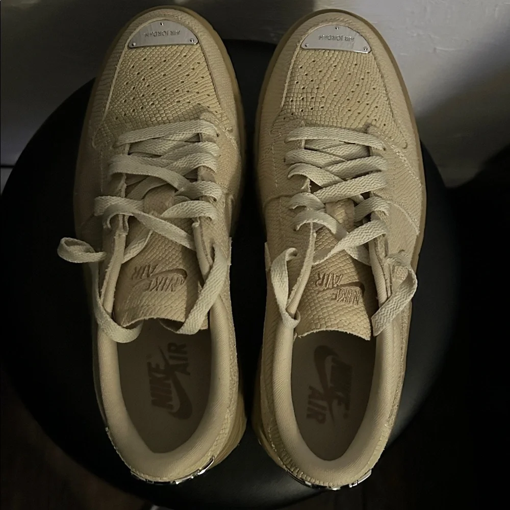 Air Jordan 1 Low Brooklyn - Picture 4 of 6